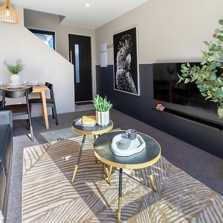 Luxury Without Limits In Cbd Christchurch Exterior foto
